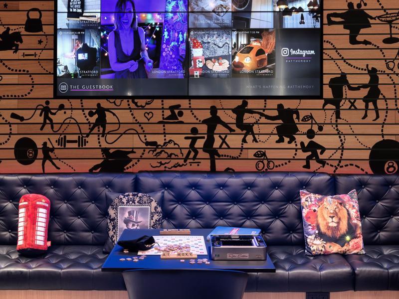 Moxy London Stratford Hotel Exterior photo
